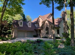 4225 Arthur Hills Dr, Harbor Springs, MI 49740