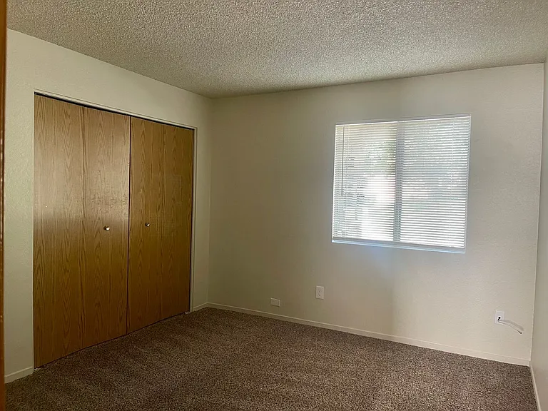 1740 & 1758 Bramble Pl — Photo 15
