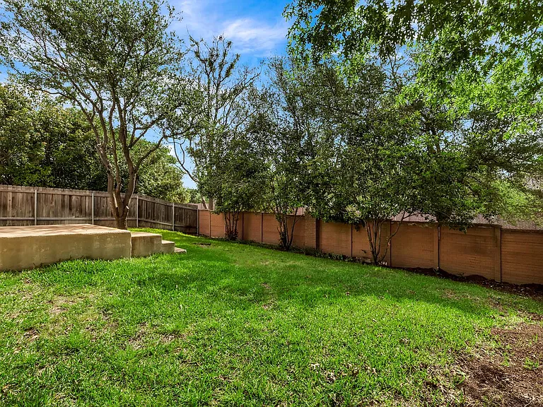 5700 Lomita Verde Cir — Photo 17
