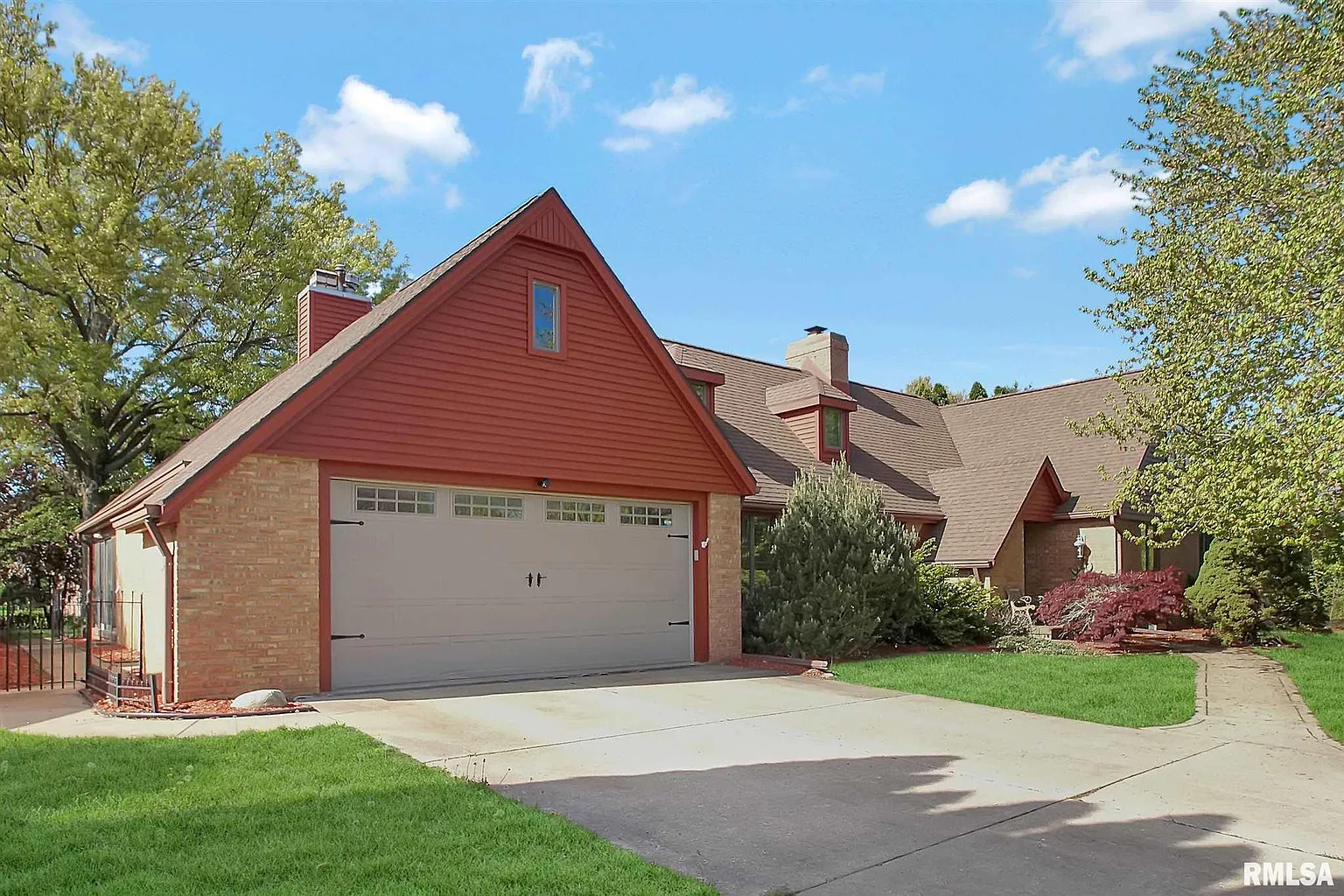 4 Kara Ct photo 1