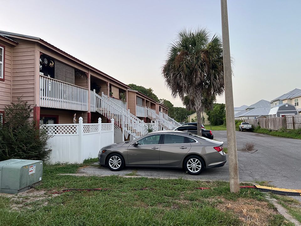 2nd image of 6908 N Lagoon Dr APT 2