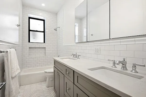 Sold by Houlihan Parnes Properties | media 4