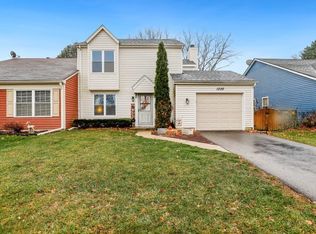 1200 Huntington Dr, Mundelein, IL 60060