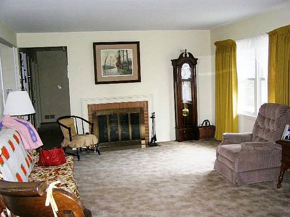2nd image of 37 Whipkey Dr