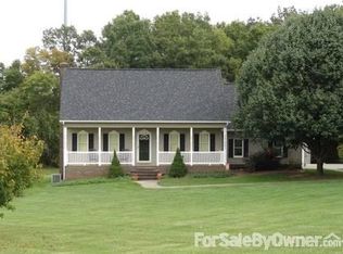262 Eldora Rd, Ararat, NC 27007