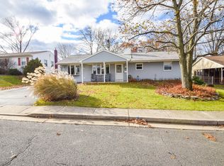 806 Hanford Rd, Fairless Hills, PA 19030