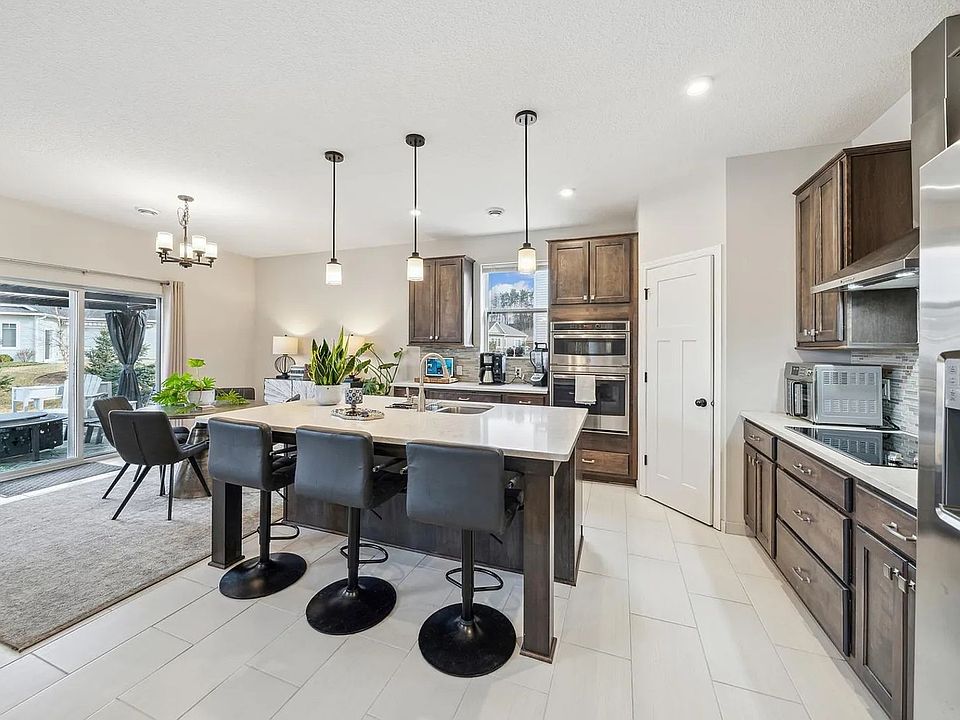 1st image of 1859 Hinsdale Cir