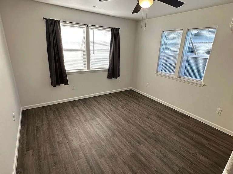 1321 Palm Ave #B — Photo 16