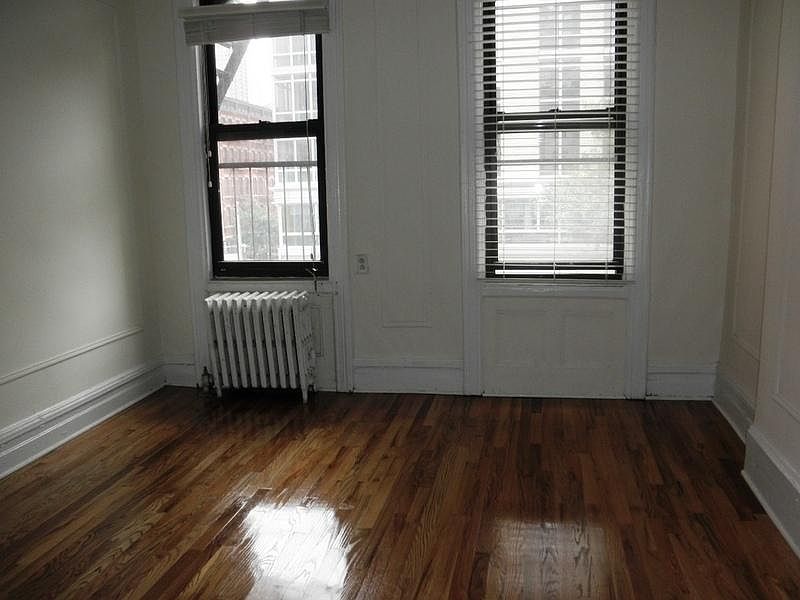 1st image of 1728 1st Ave