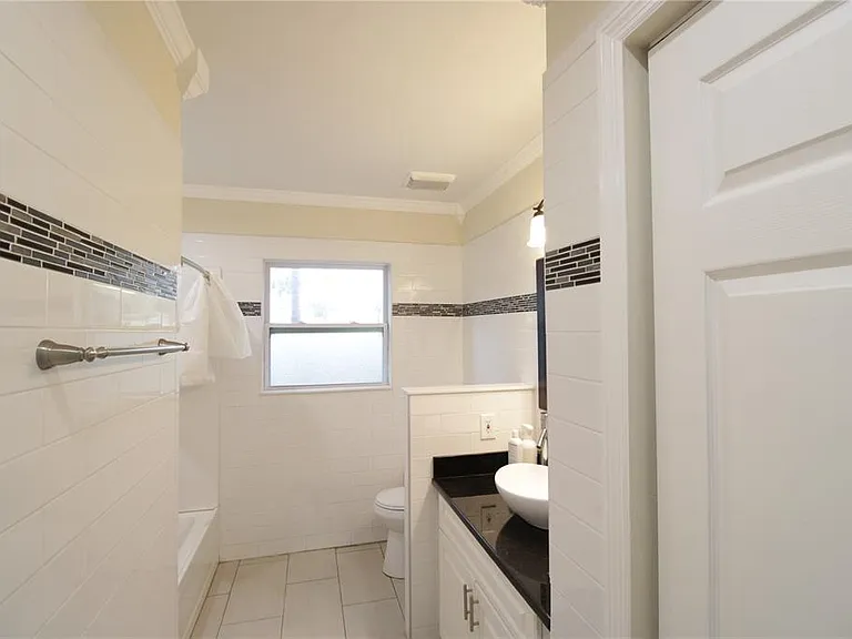 10907 SW 24th Ave — Photo 18