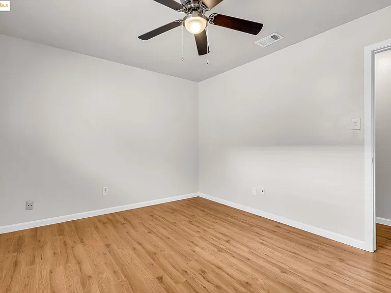 1209 Tulip Dr #1209 — Photo 44
