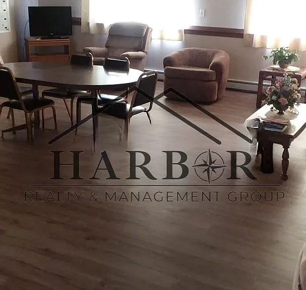 Valley View Apartments — Photo 39