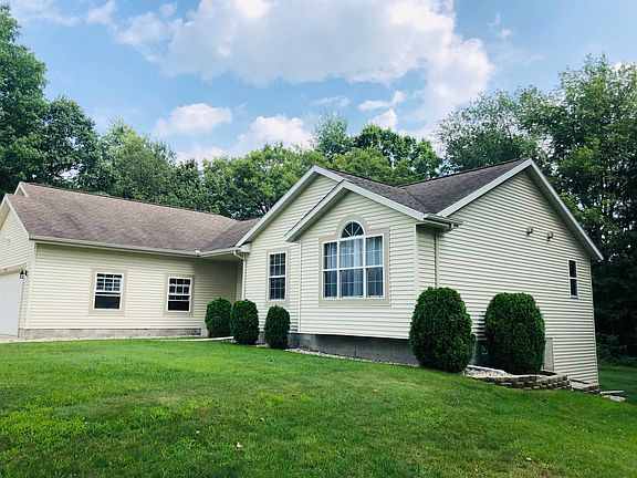 4th image of 3401 Rambling Brook Rd