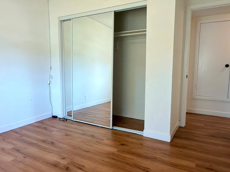 1811 Iris Way — Photo 26