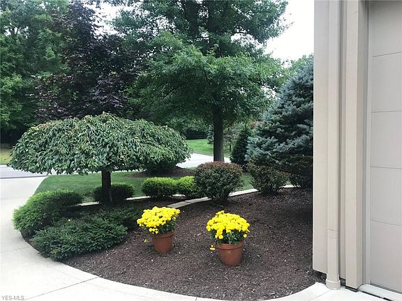4th image of 684 Glen Eden Ct