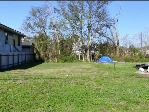 N Derbigny St, New Orleans, LA 70118