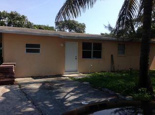 319 SW 8th St, Delray Beach, FL 33444