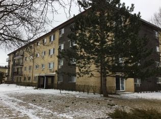 500 E Dogwood Ln APT 110, Mount Prospect, IL 60056