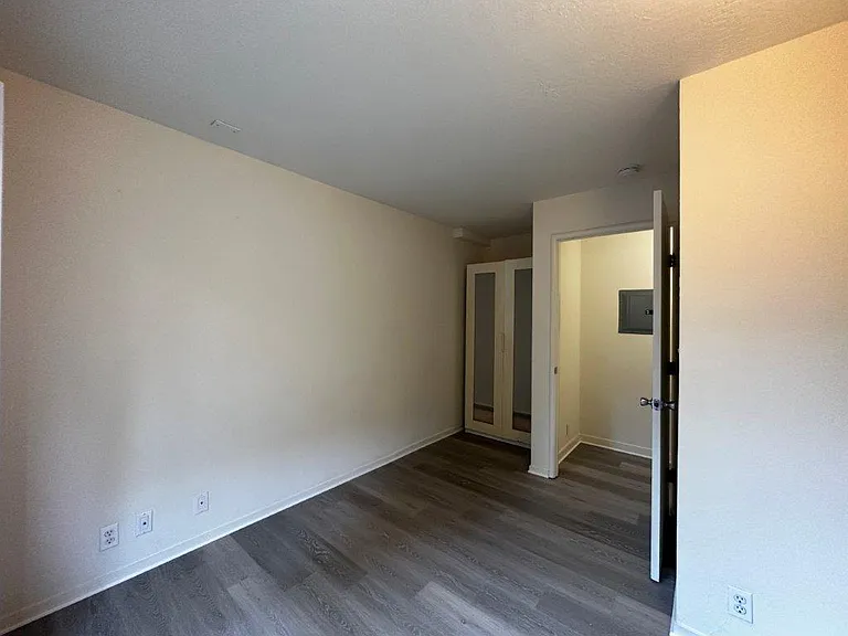 1618 Milvia Street — Photo 12