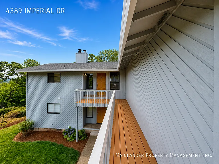 4389 Imperial Dr — Photo 3