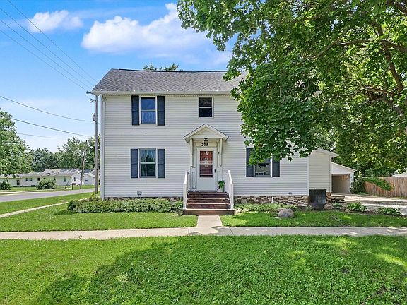 2nd image of 209 E Sangamon St