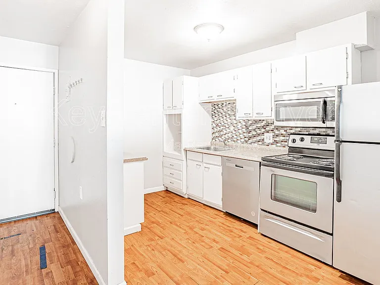 1243 N Washington St #303 — Photo 2
