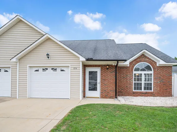 124 Ariel St, Lillington, NC 27546