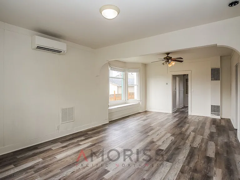 3611 E Howe St — Photo 7