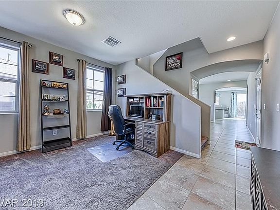 3rd image of 5360 Mountain Garland Ln