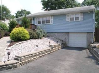 821 Bound Brook Ave, Raritan, NJ 08869