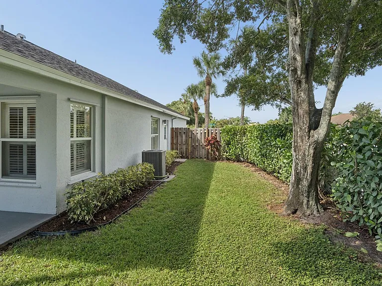 67 King Fisher Way #67 — Photo 16