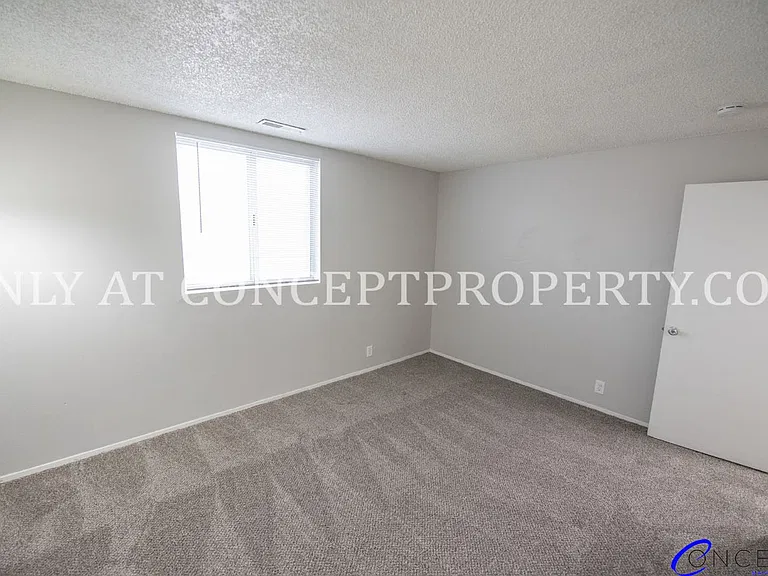 Foothill Terrace — Photo 88