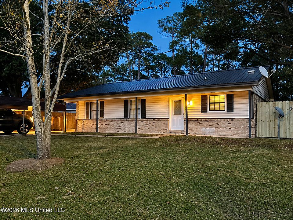 1st image of 358 Nancy Dr