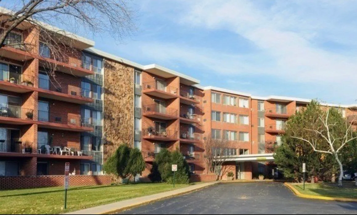 3 bed, 1400 sqft, $2,500 — Photo 1
