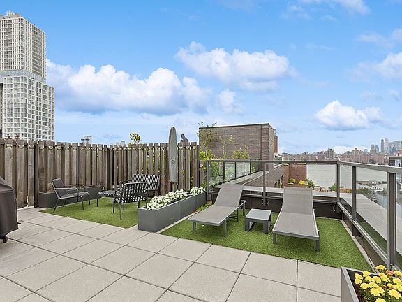 3rd image of 80 Metropolitan Ave APT 3M