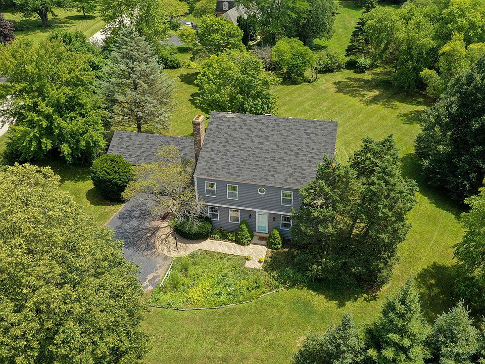 1st image of 19177 W Arrowhead Dr