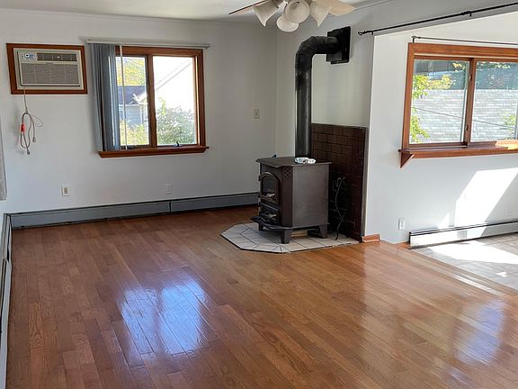 3rd image of 330 Jersey Ave