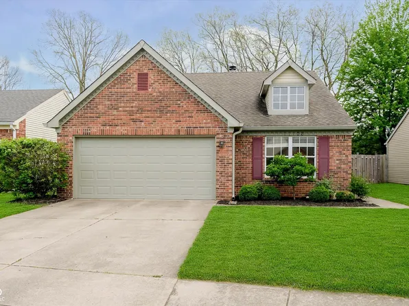 11108 Oakridge Dr, Fishers, IN 46038