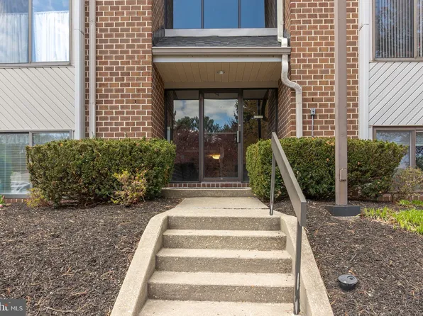 8 Mullingar Ct Unit 302, Lutherville Timonium, MD 21093