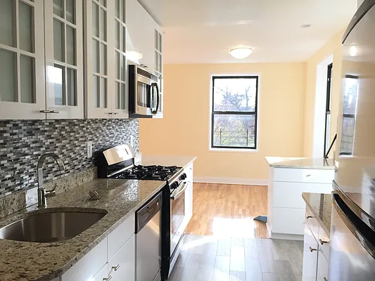 Rented by Zuz Realty | media 3