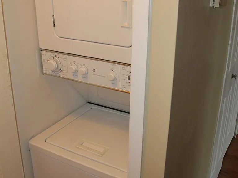 2445 Torquay Ave #206-B — Photo 7