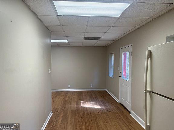 3rd image of 235 Turner St APT D
