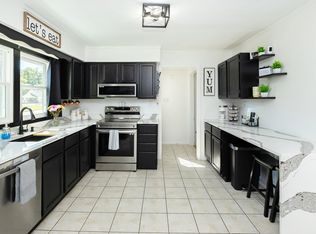 906 SW 3rd St, Ankeny, IA 50023