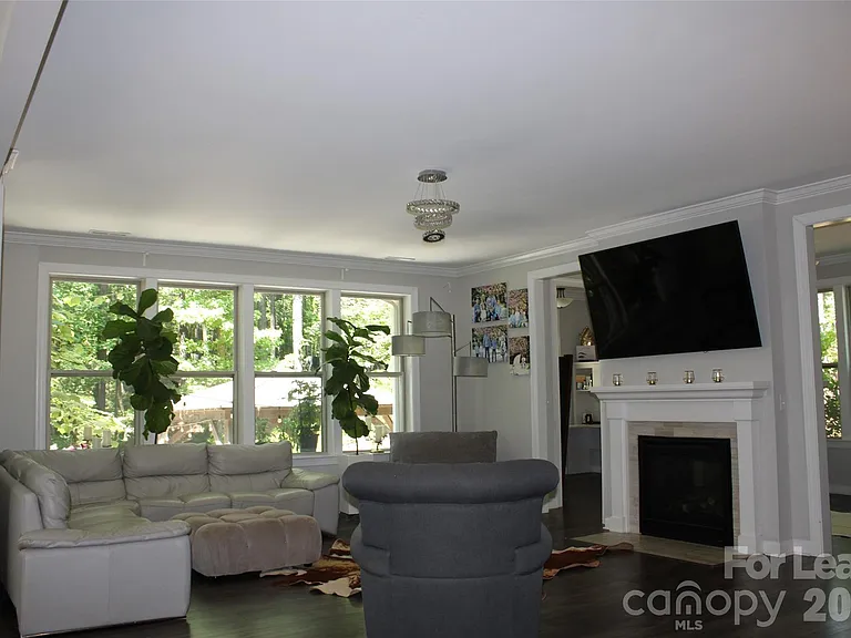 4181 Palm Dr — Photo 6