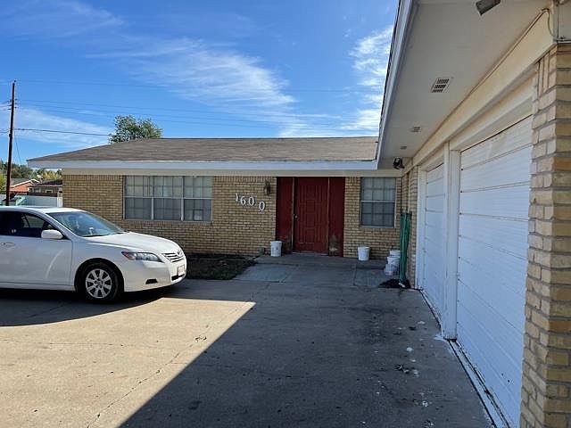 1st image of 1600 S Ike Ave