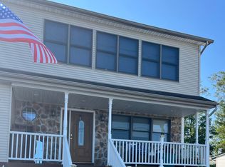 24 River Rd, Stony Pt, NY 10980