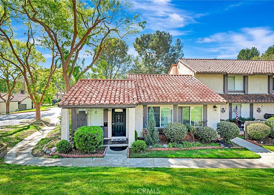 1st image of 27416 Rondell St