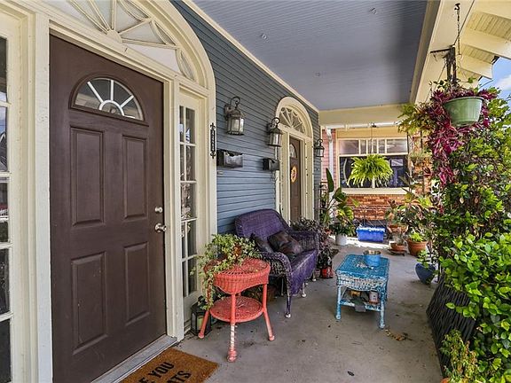 3rd image of 4424-26 General Pershing St