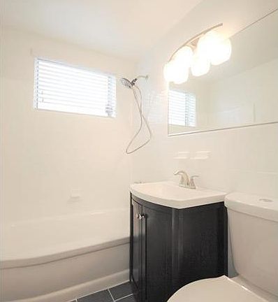 4th image of 7315 Byron Ave APT 5