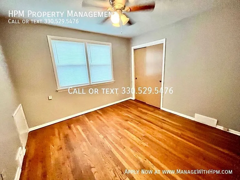 893 S Green Rd #8 — Photo 3